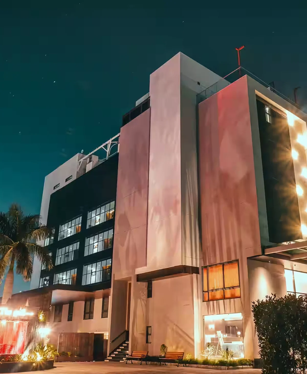 Jardin Hotel, Nipania, Indore
