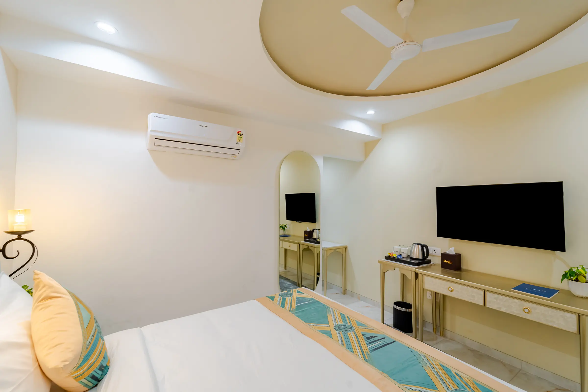 Excutive Room